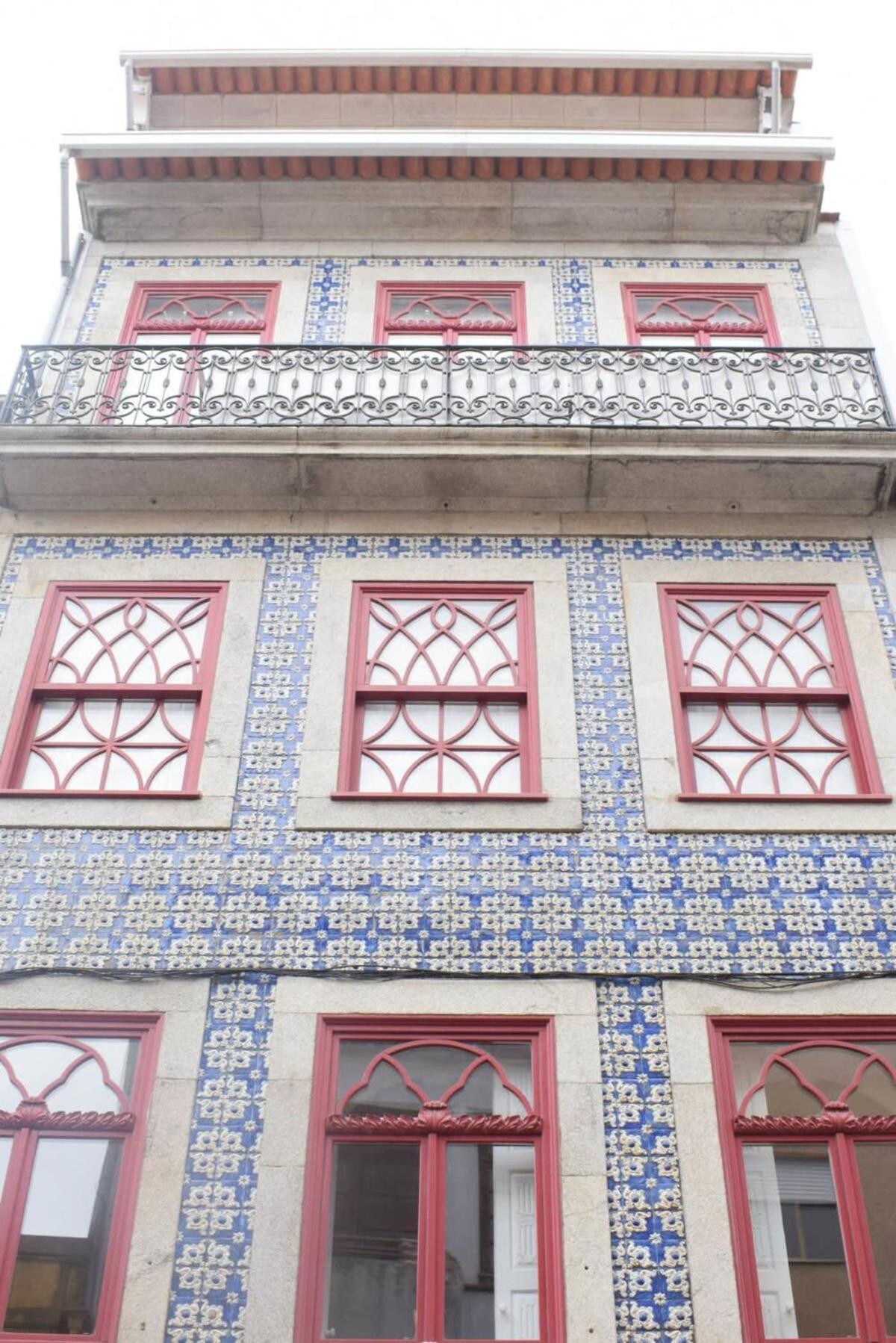 Liiiving In Porto - Vintage Balcony Apartment Exterior photo